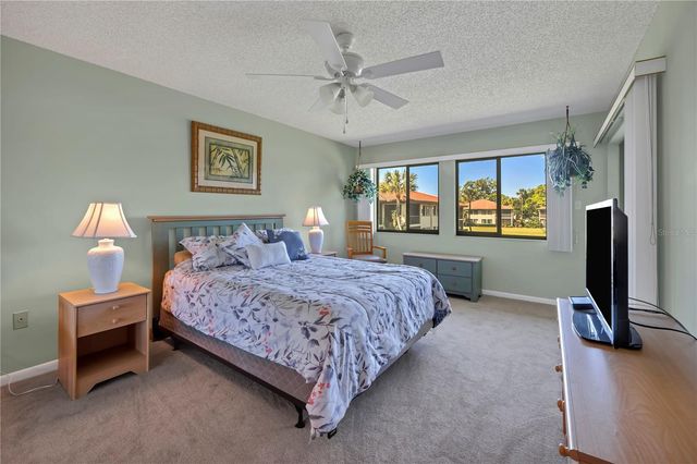 5205 LAKE VILLAGE DRIVE 16, Sarasota, FL 34235