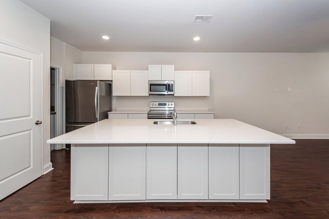 7787 Montview Road, North Charleston, SC 29418