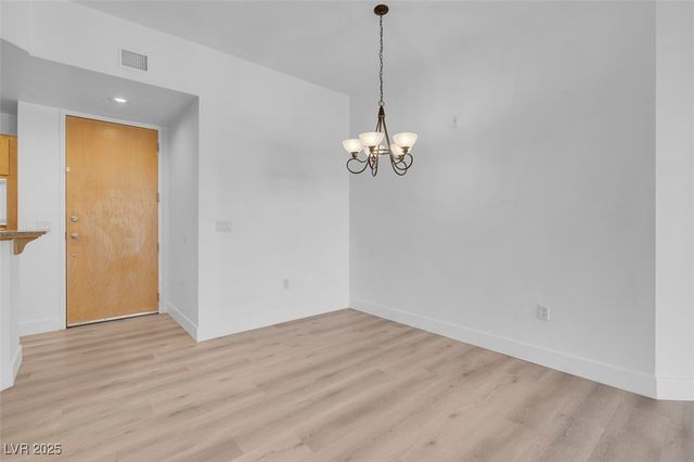 75 East Agate Avenue 206, Las Vegas, NV 89123