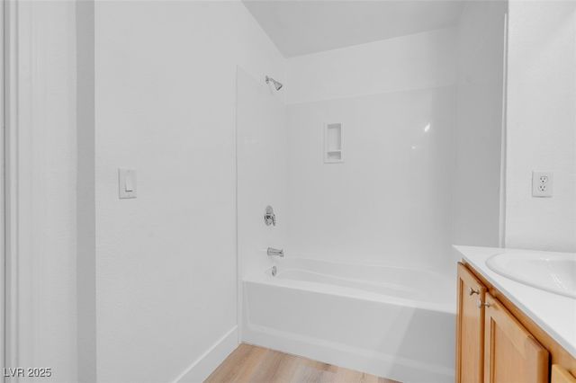 75 East Agate Avenue 206, Las Vegas, NV 89123