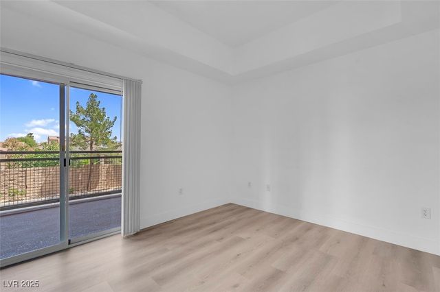 75 East Agate Avenue 206, Las Vegas, NV 89123