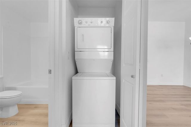 75 East Agate Avenue 206, Las Vegas, NV 89123