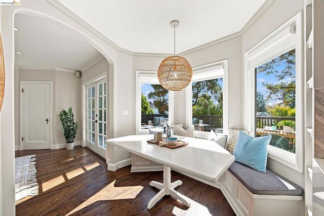 90 Oakmont Avenue, Piedmont, CA 94610