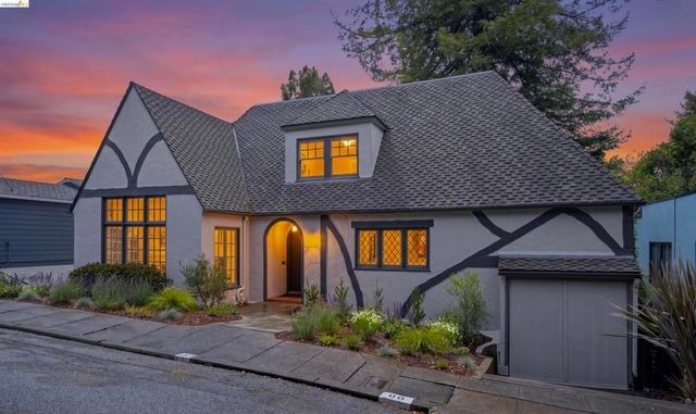 90 Oakmont Avenue, Piedmont, CA 94610