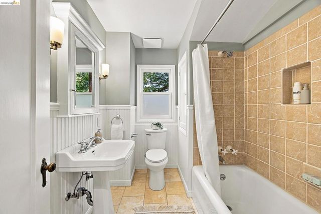 90 Oakmont Avenue, Piedmont, CA 94610