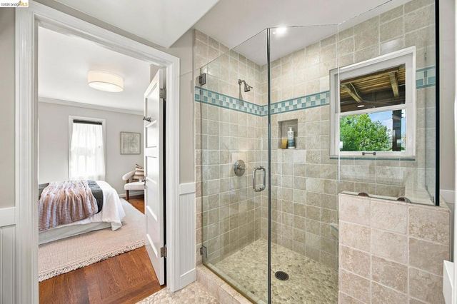 90 Oakmont Avenue, Piedmont, CA 94610