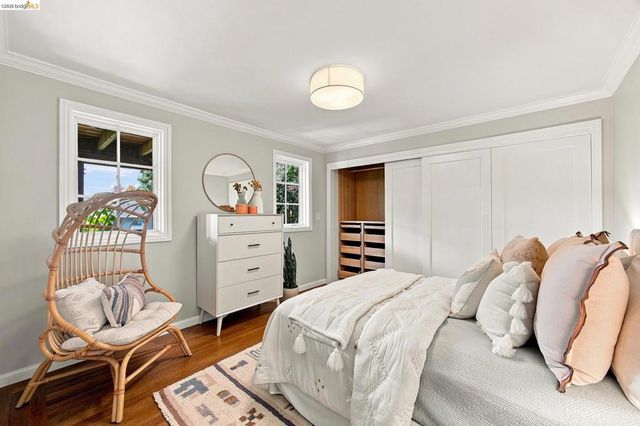 90 Oakmont Avenue, Piedmont, CA 94610