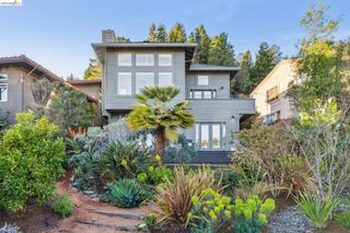 7084 7084 Westmoorland Dr, Berkeley, CA 94705