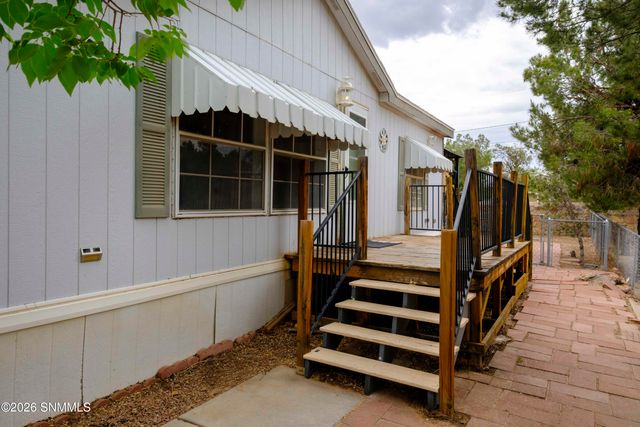 4028 Calle Estados, Las Cruces, NM 88007