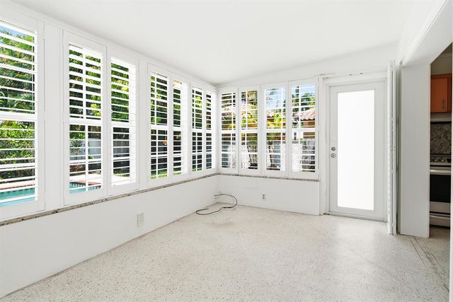 205 RUTLAND Boulevard, West Palm Beach, FL 33405