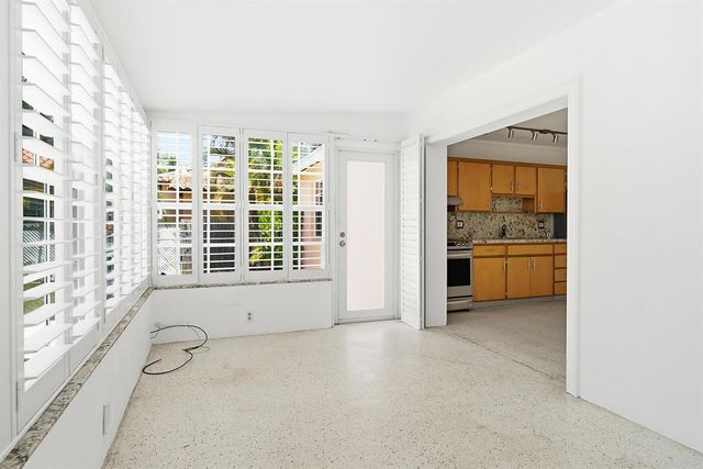 205 RUTLAND Boulevard, West Palm Beach, FL 33405