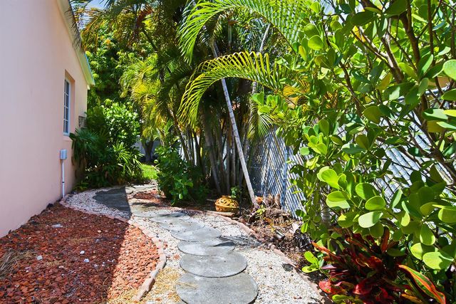 205 RUTLAND Boulevard, West Palm Beach, FL 33405