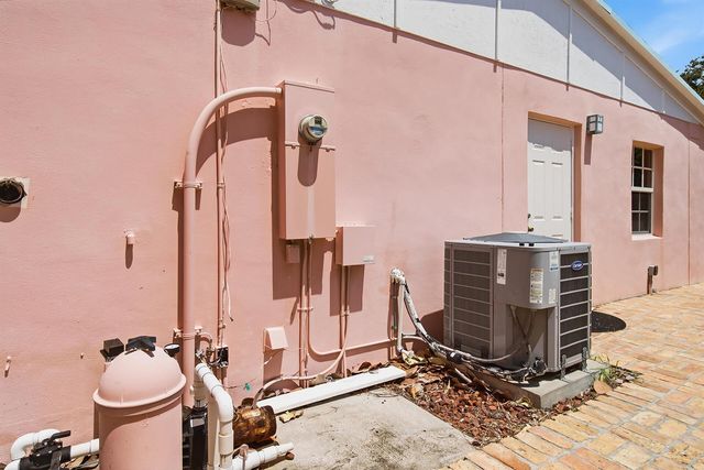 205 RUTLAND Boulevard, West Palm Beach, FL 33405