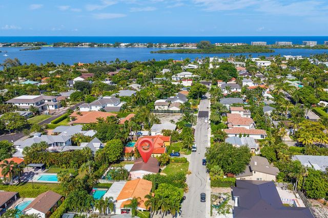 205 RUTLAND Boulevard, West Palm Beach, FL 33405