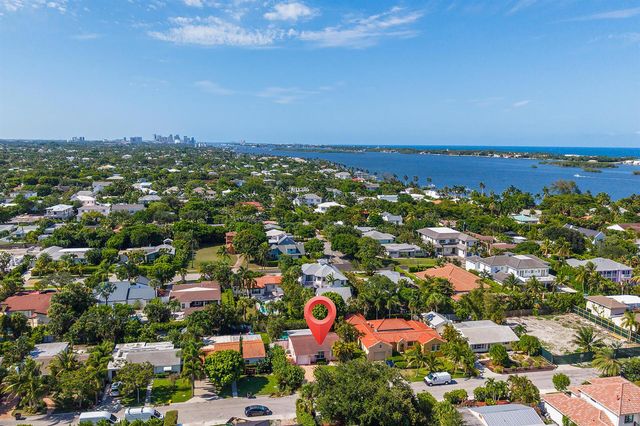 205 RUTLAND Boulevard, West Palm Beach, FL 33405