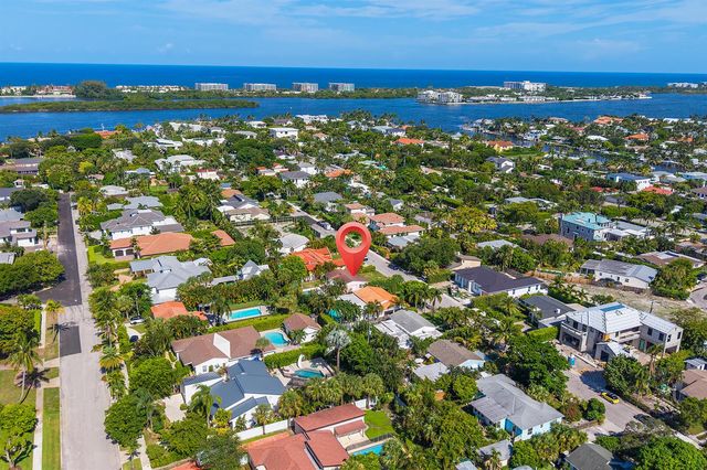 205 RUTLAND Boulevard, West Palm Beach, FL 33405