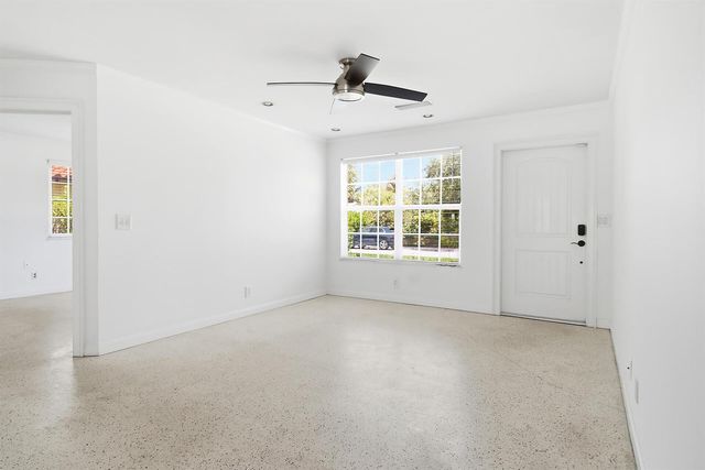 205 RUTLAND Boulevard, West Palm Beach, FL 33405