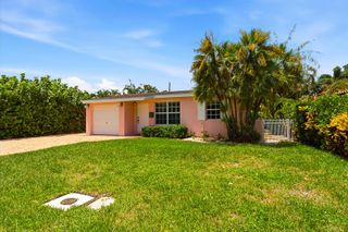 205 RUTLAND Boulevard, West Palm Beach, FL 33405