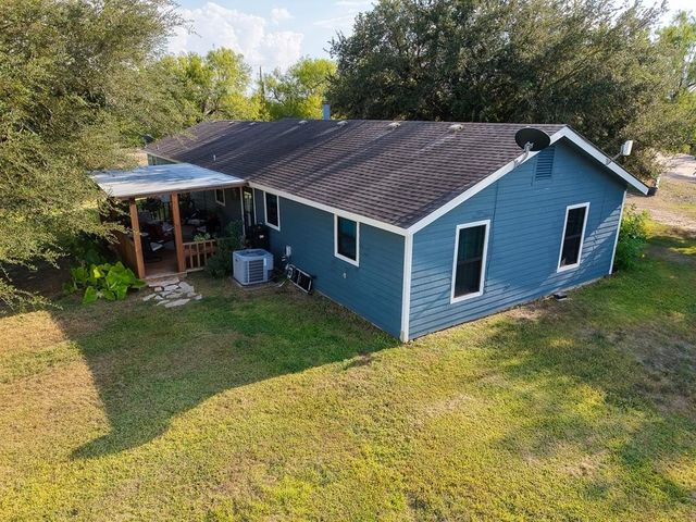 174 Dry Fork, George West, TX 78022