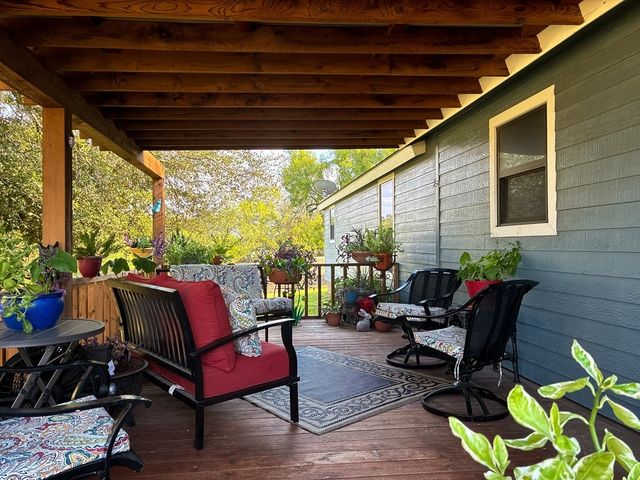 174 Dry Fork, George West, TX 78022