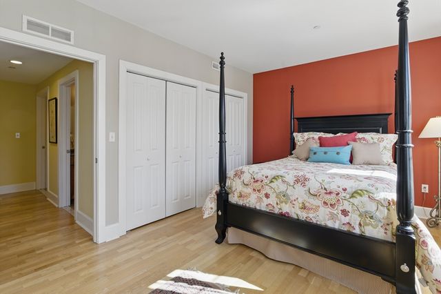 2 Powder Mill Sq 2B, Andover, MA 01810