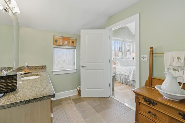 2 Powder Mill Sq 2B, Andover, MA 01810