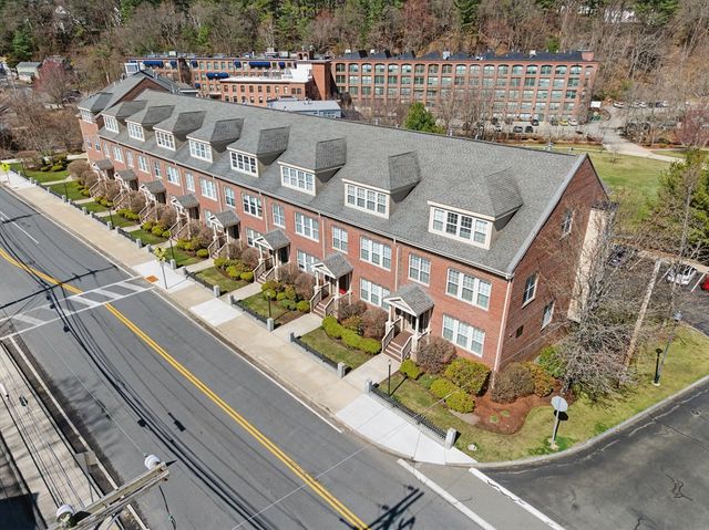 2 Powder Mill Sq 2B, Andover, MA 01810