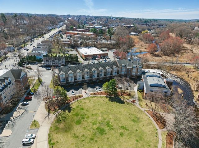 2 Powder Mill Sq 2B, Andover, MA 01810