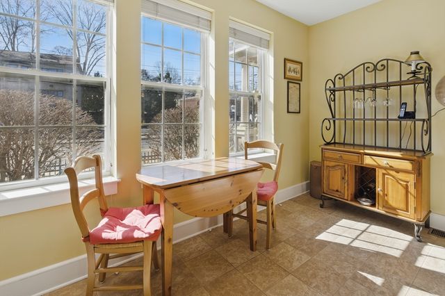 2 Powder Mill Sq 2B, Andover, MA 01810