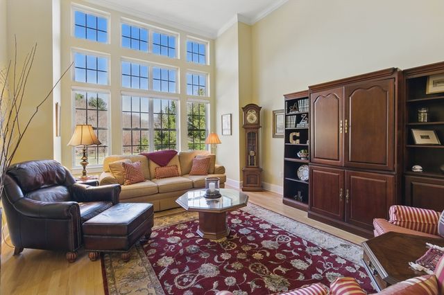 2 Powder Mill Sq 2B, Andover, MA 01810