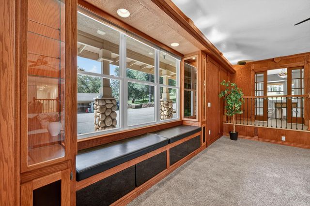 5681 Gold Leaf Ln, Placerville, CA 95667