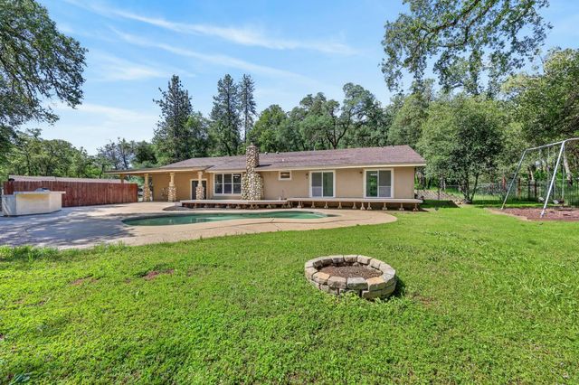 5681 Gold Leaf Ln, Placerville, CA 95667