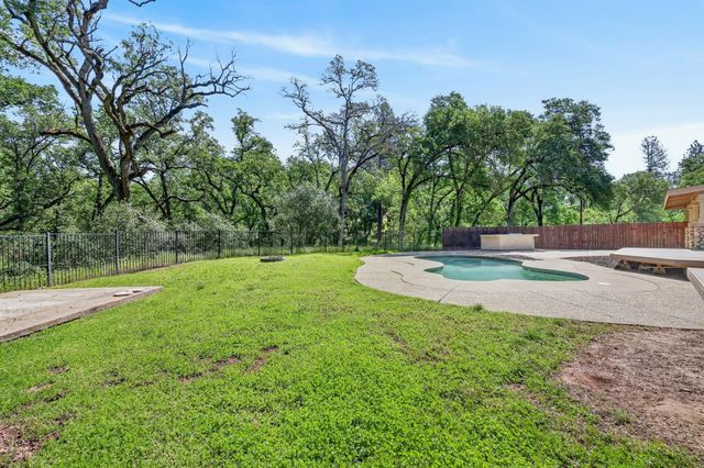 5681 Gold Leaf Ln, Placerville, CA 95667