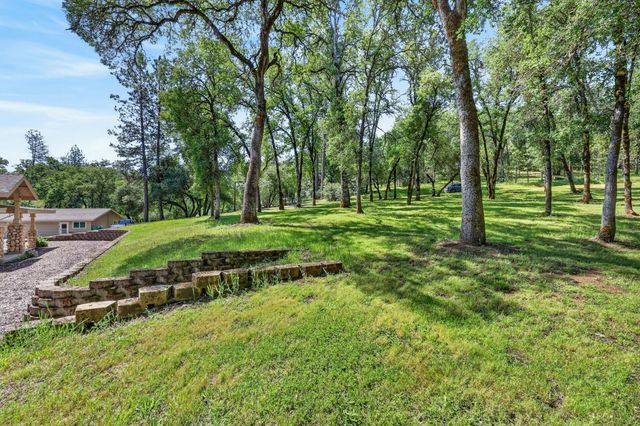 5681 Gold Leaf Ln, Placerville, CA 95667