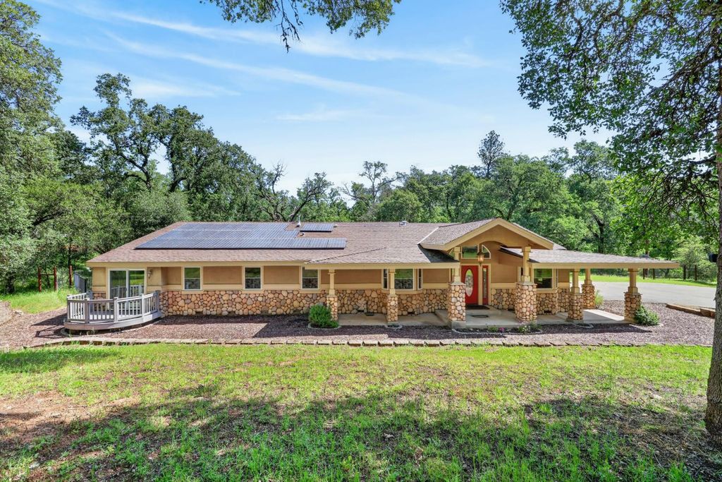 5681 Gold Leaf Ln, Placerville, CA 95667