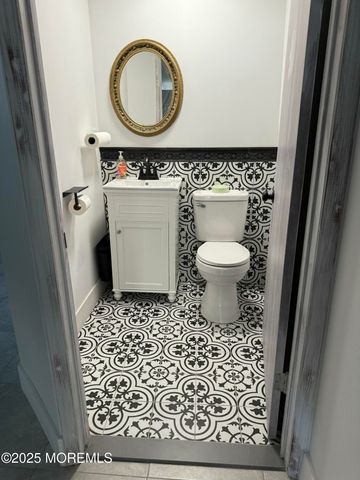 8 Main Street, Eatontown, NJ 07724