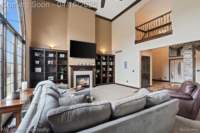 8315 E Allen Road, Fenton, MI 48430