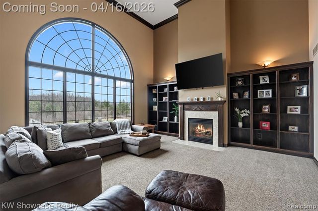 8315 E Allen Road, Fenton, MI 48430