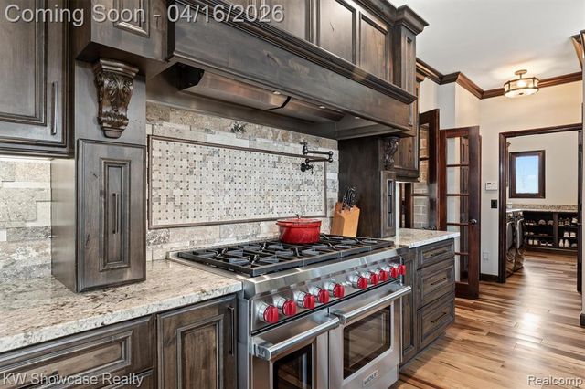 8315 E Allen Road, Fenton, MI 48430