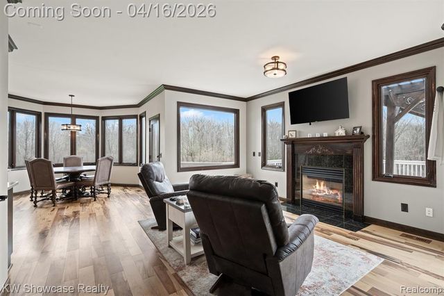 8315 E Allen Road, Fenton, MI 48430