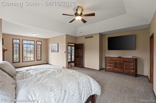 8315 E Allen Road, Fenton, MI 48430