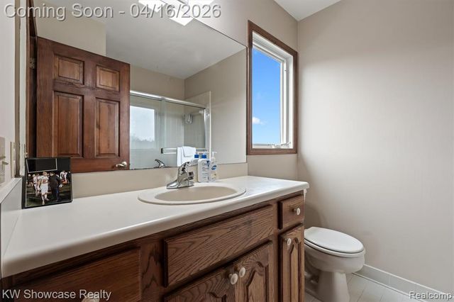 8315 E Allen Road, Fenton, MI 48430