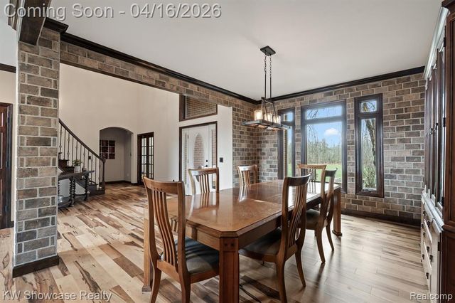 8315 E Allen Road, Fenton, MI 48430