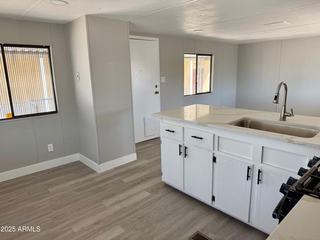 10955 N 79th Avenue 147, Peoria, AZ 85345