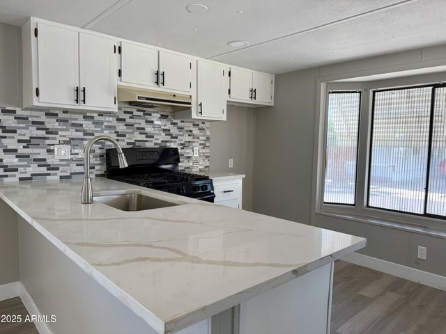 10955 N 79th Avenue 147, Peoria, AZ 85345