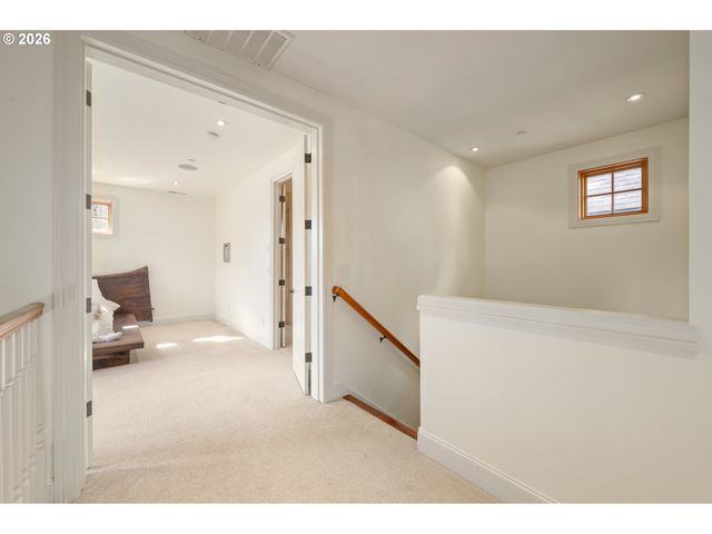 2630 ONYX St, Eugene, OR 97403