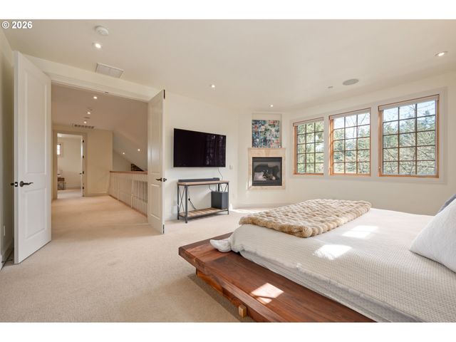 2630 ONYX St, Eugene, OR 97403