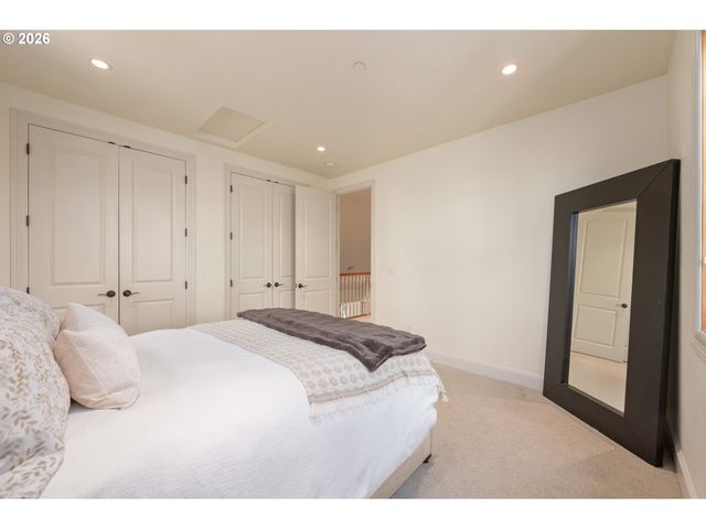 2630 ONYX St, Eugene, OR 97403