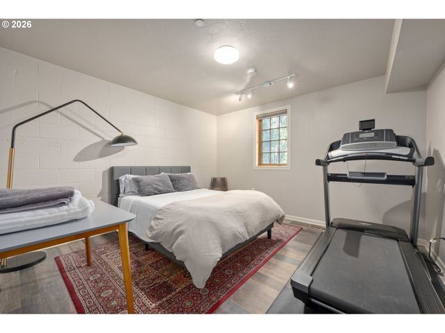 2630 ONYX St, Eugene, OR 97403