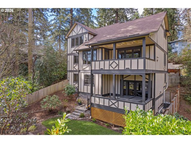 2630 ONYX St, Eugene, OR 97403